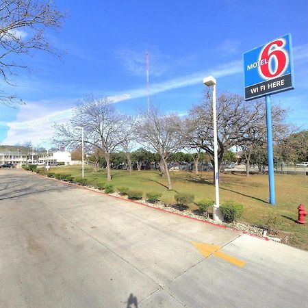 Motel 6-Kerrville, Tx Extérieur photo