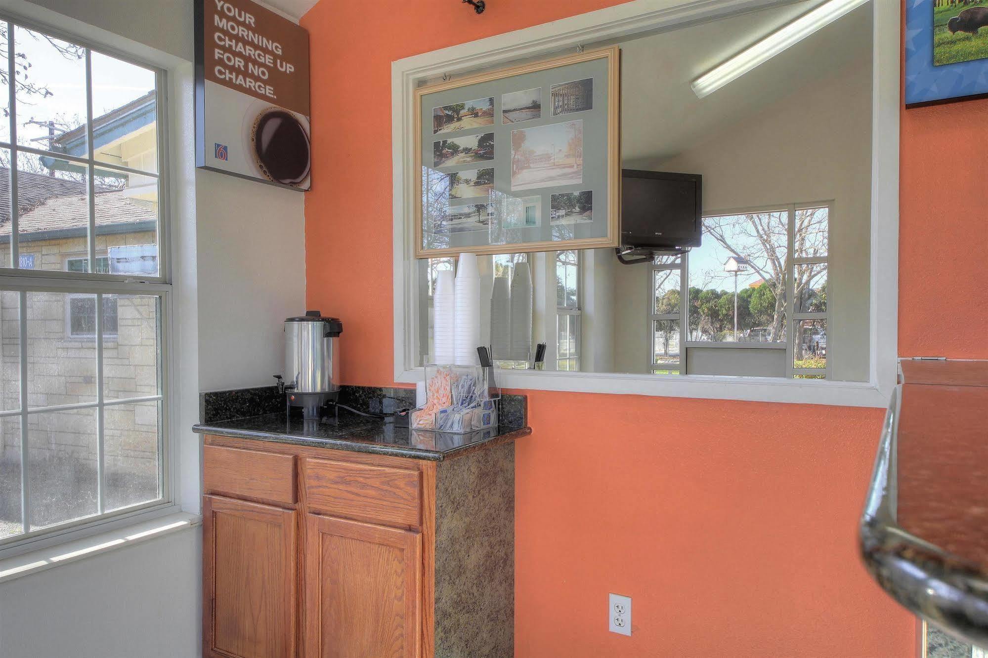 Motel 6-Kerrville, Tx Extérieur photo