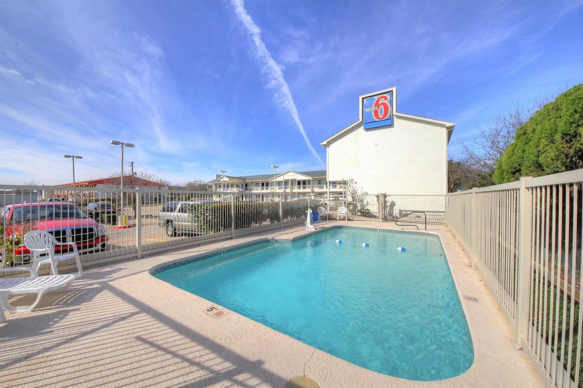 Motel 6-Kerrville, Tx Extérieur photo