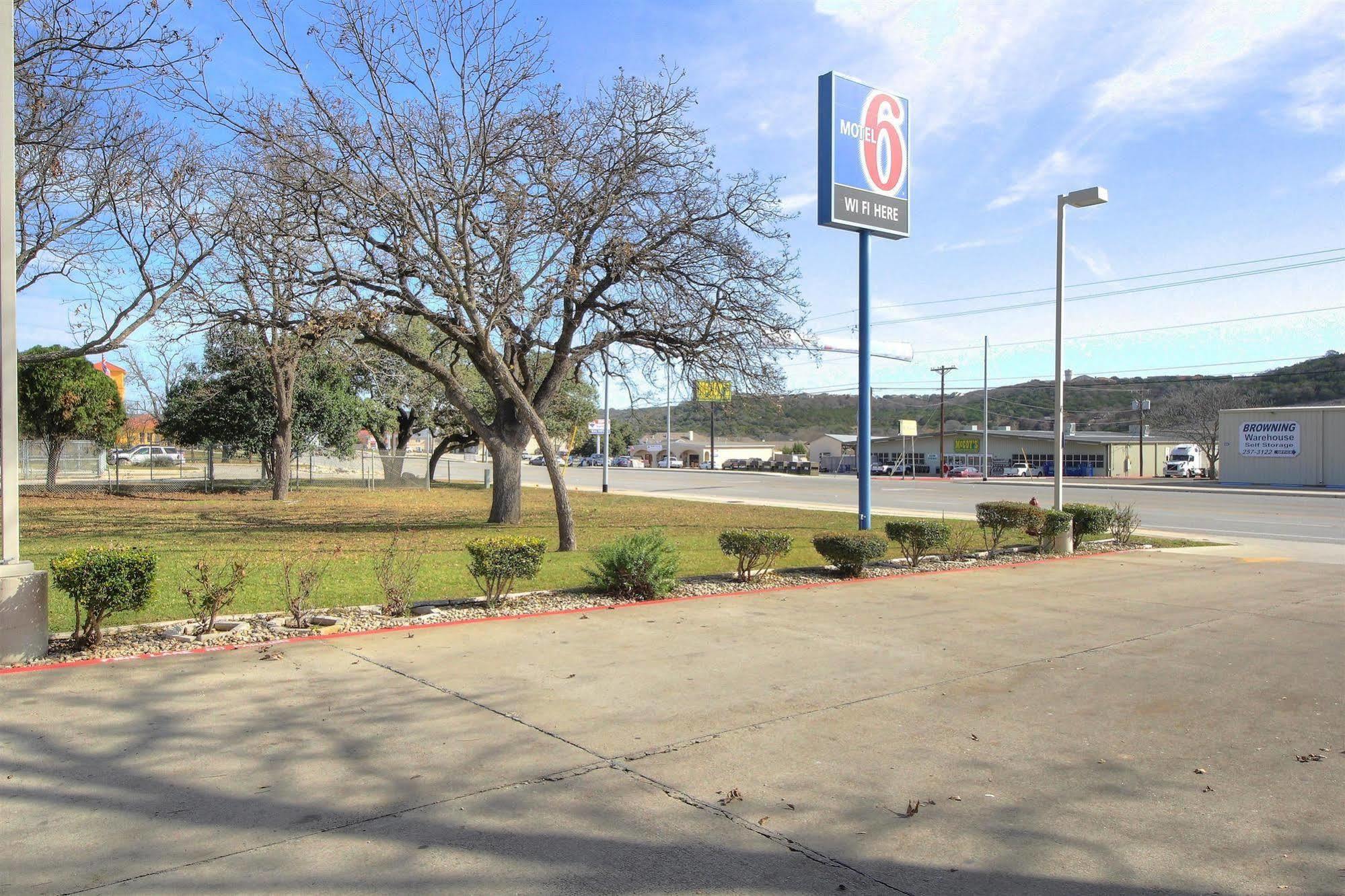 Motel 6-Kerrville, Tx Extérieur photo