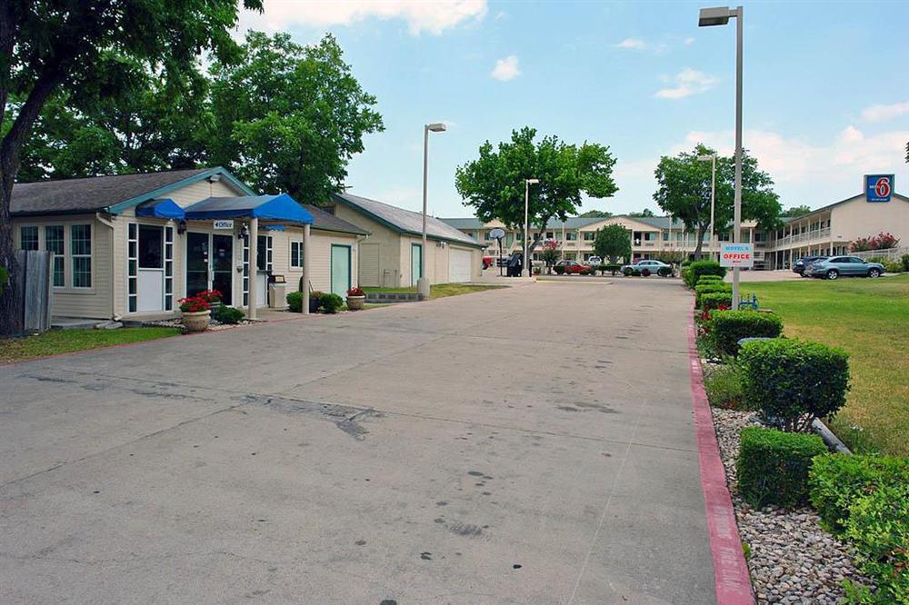 Motel 6-Kerrville, Tx Extérieur photo